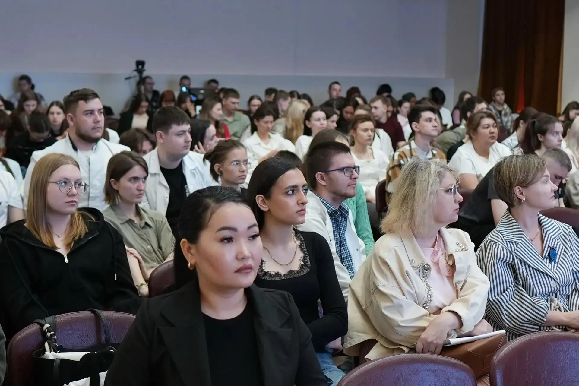International experts discussing hereditary metabolic diseases at Amur State Medical Academy conference