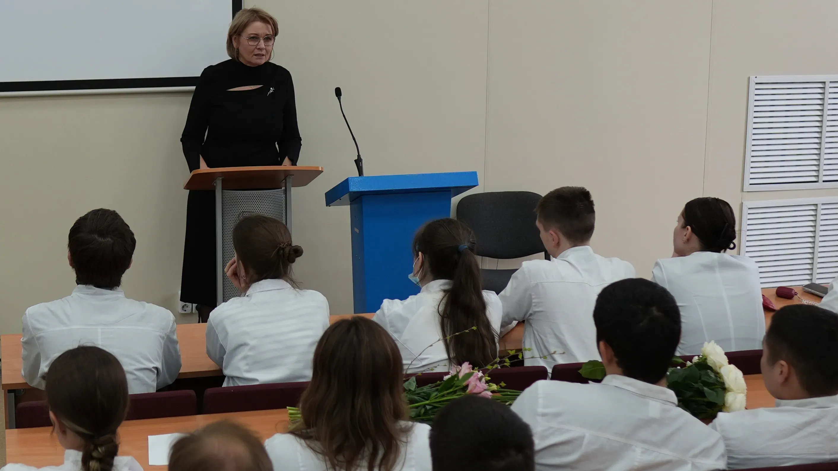 For fifth-year students of the Amur State Medical Academy a meeting was held with the Acting Rector