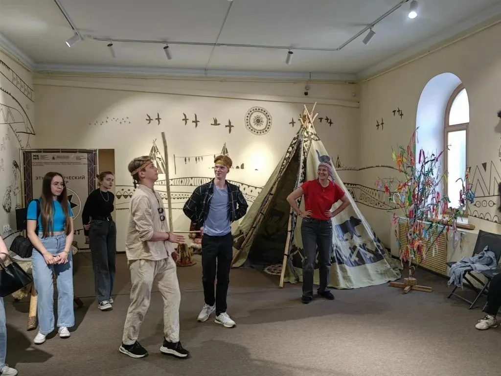 Amur State Medical Academy students at local heritage exhibition