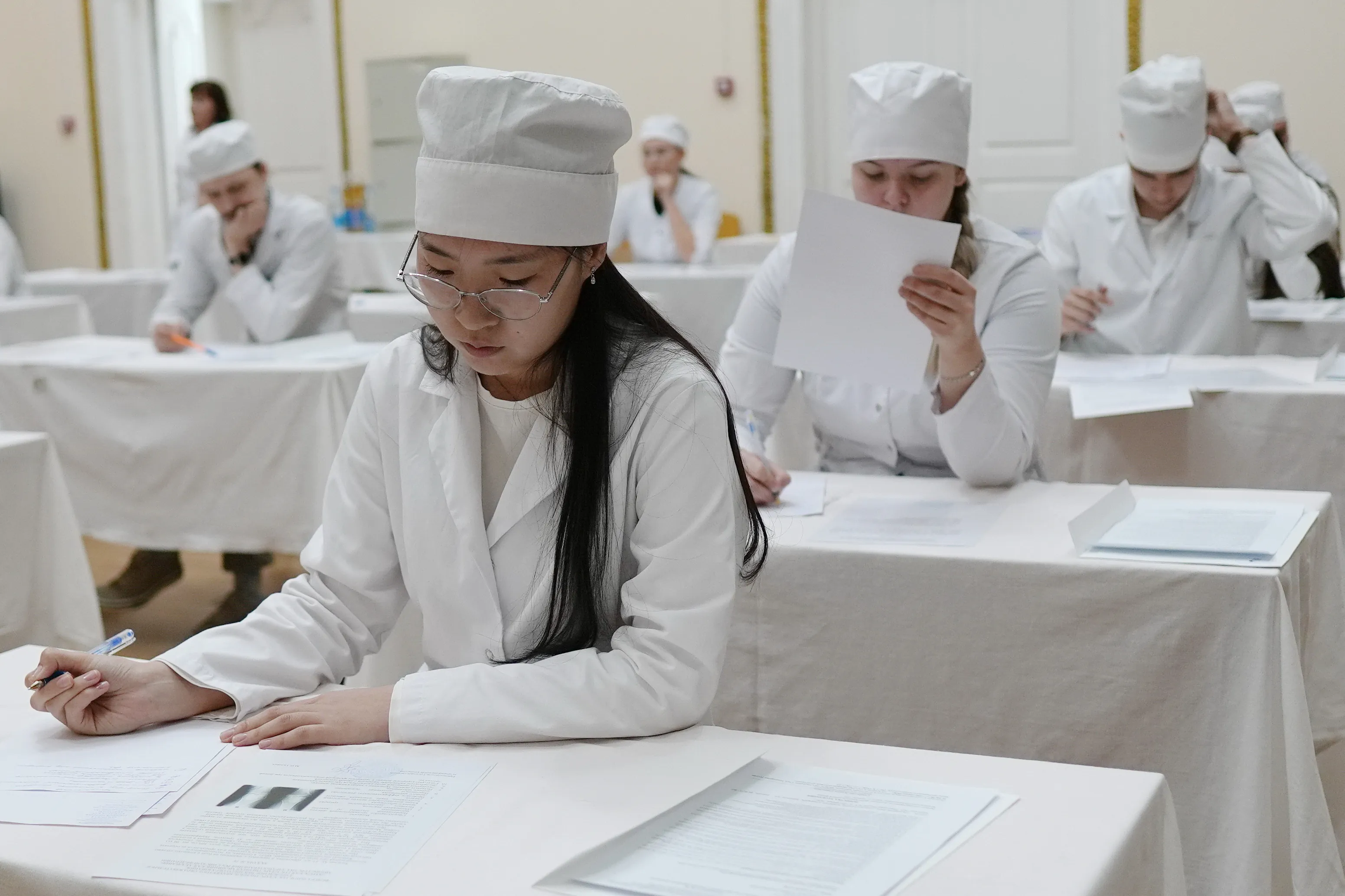 Final-year medical students at Amur State Medical Academy